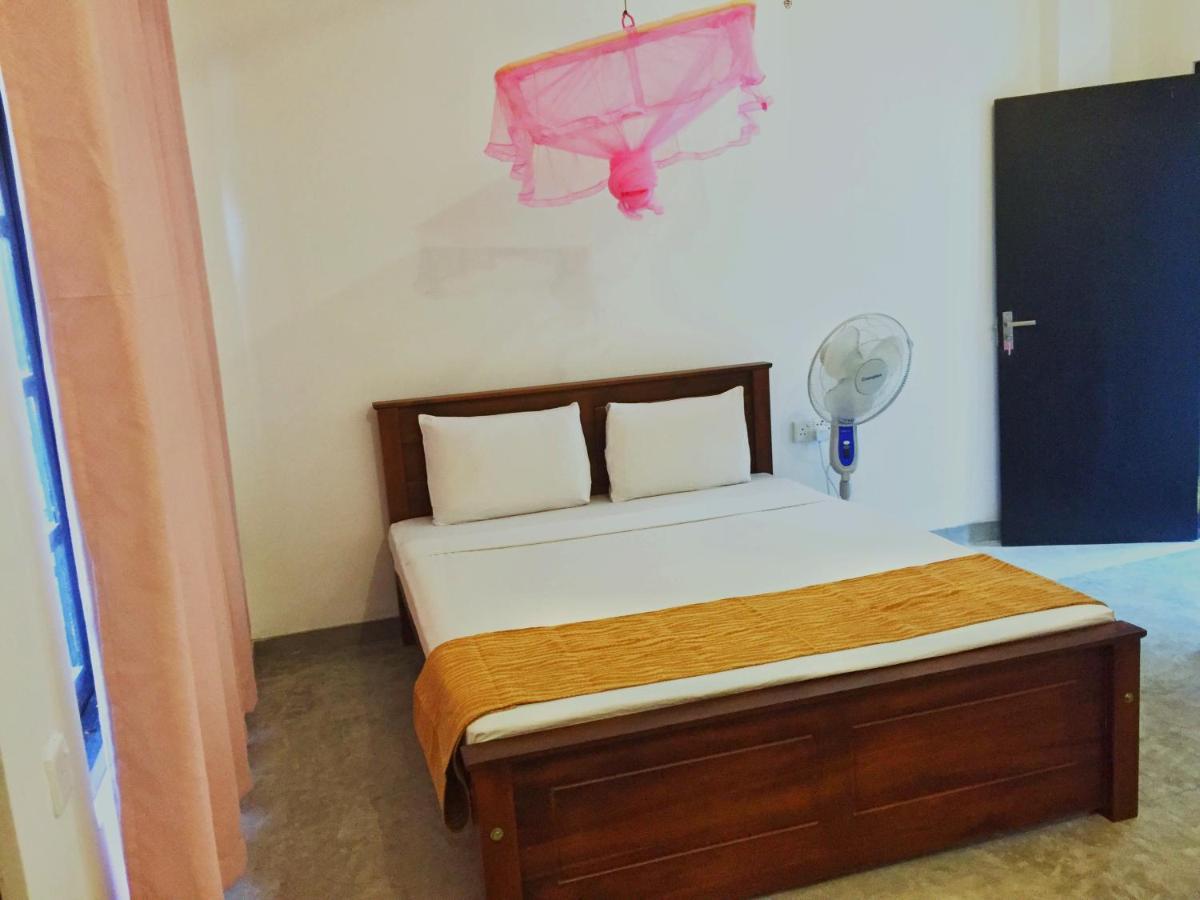 The Nest Hotel Тангале Екстериор снимка